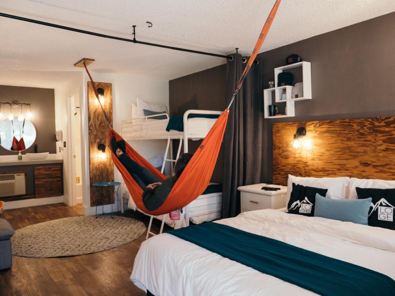 Loge Bend Hotel Екстериор снимка