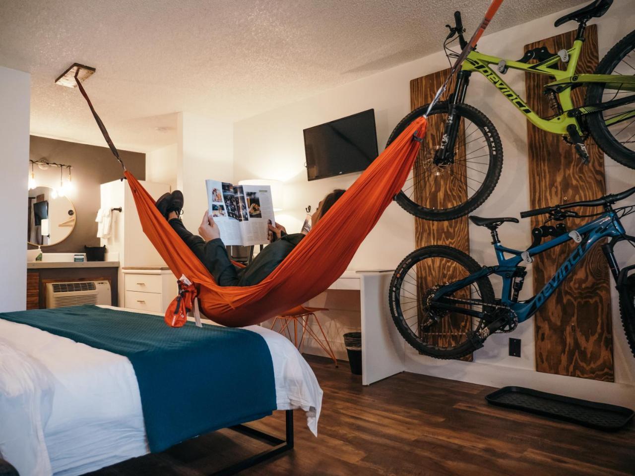 Loge Bend Hotel Екстериор снимка